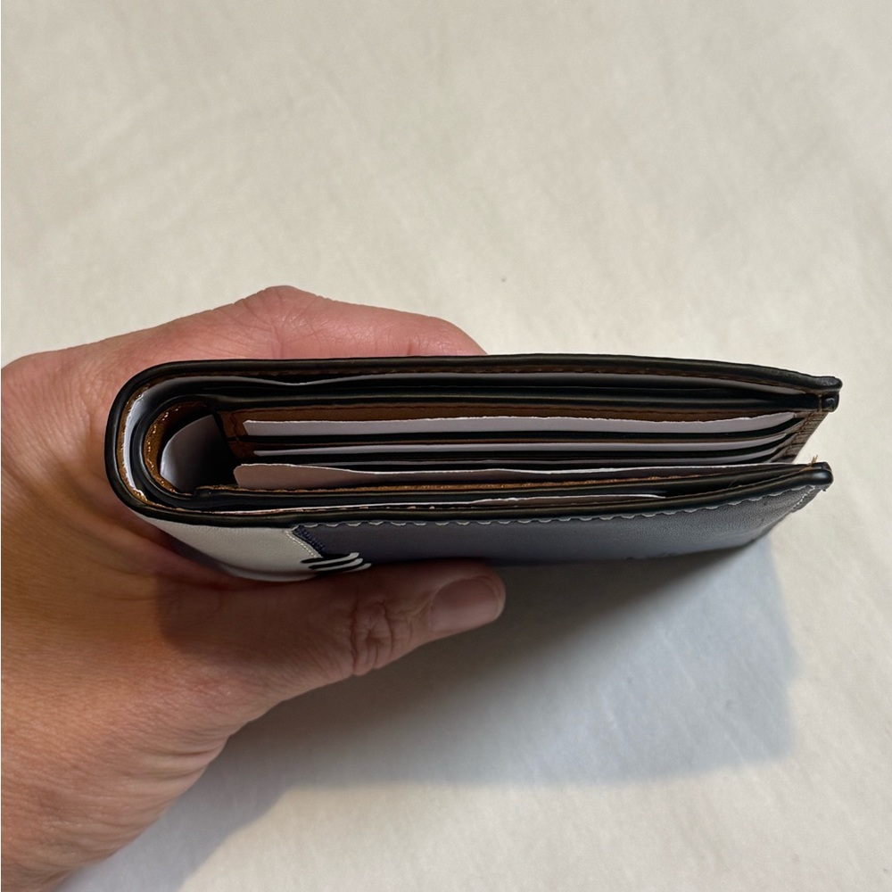 Coach Wallet New York Yankees - Picture 10 of 15